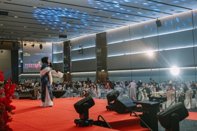 LAKE POINT: CLUB CORPORATE PACKAGES